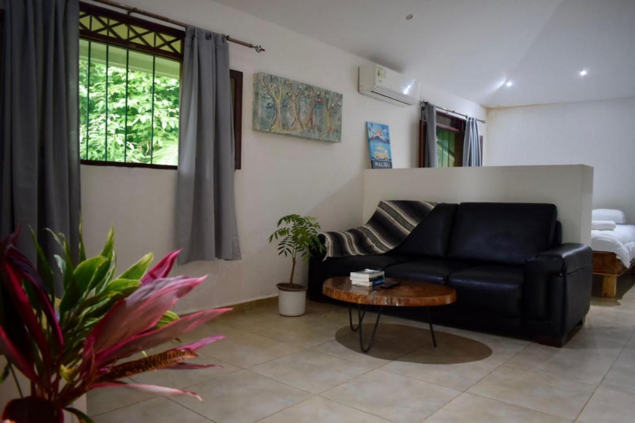 Hostel 7, Casa De Gingi Playa Santa Teresa  Extérieur photo